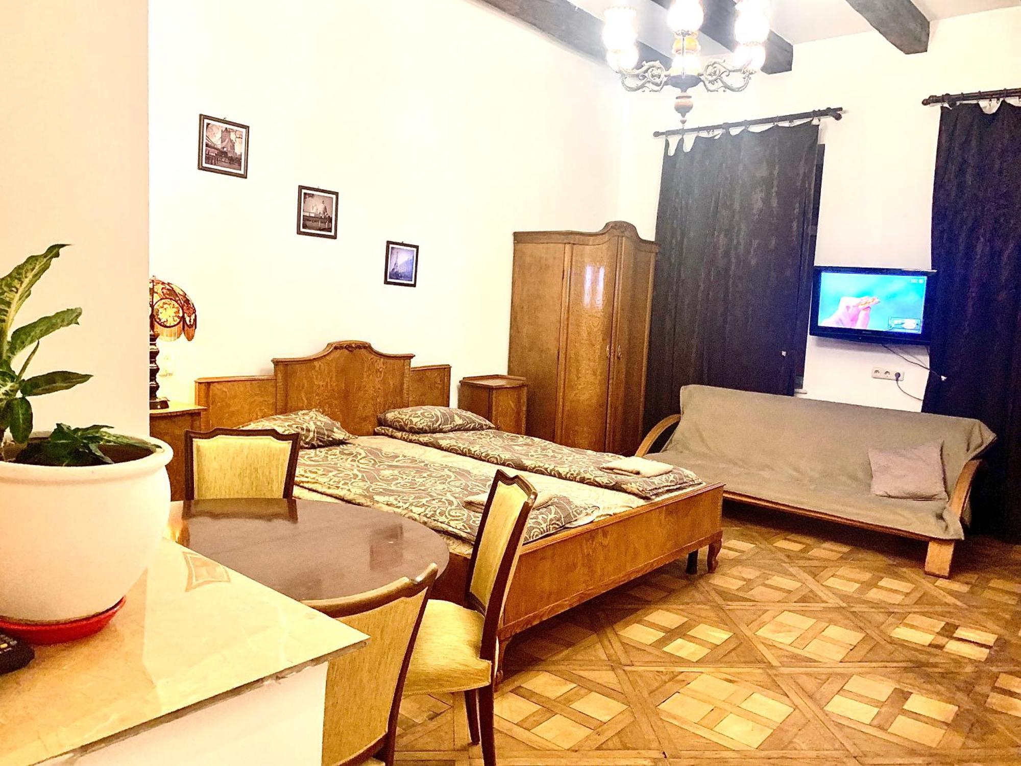 Apartments In The Customs Square ลวีฟ ภายนอก รูปภาพ